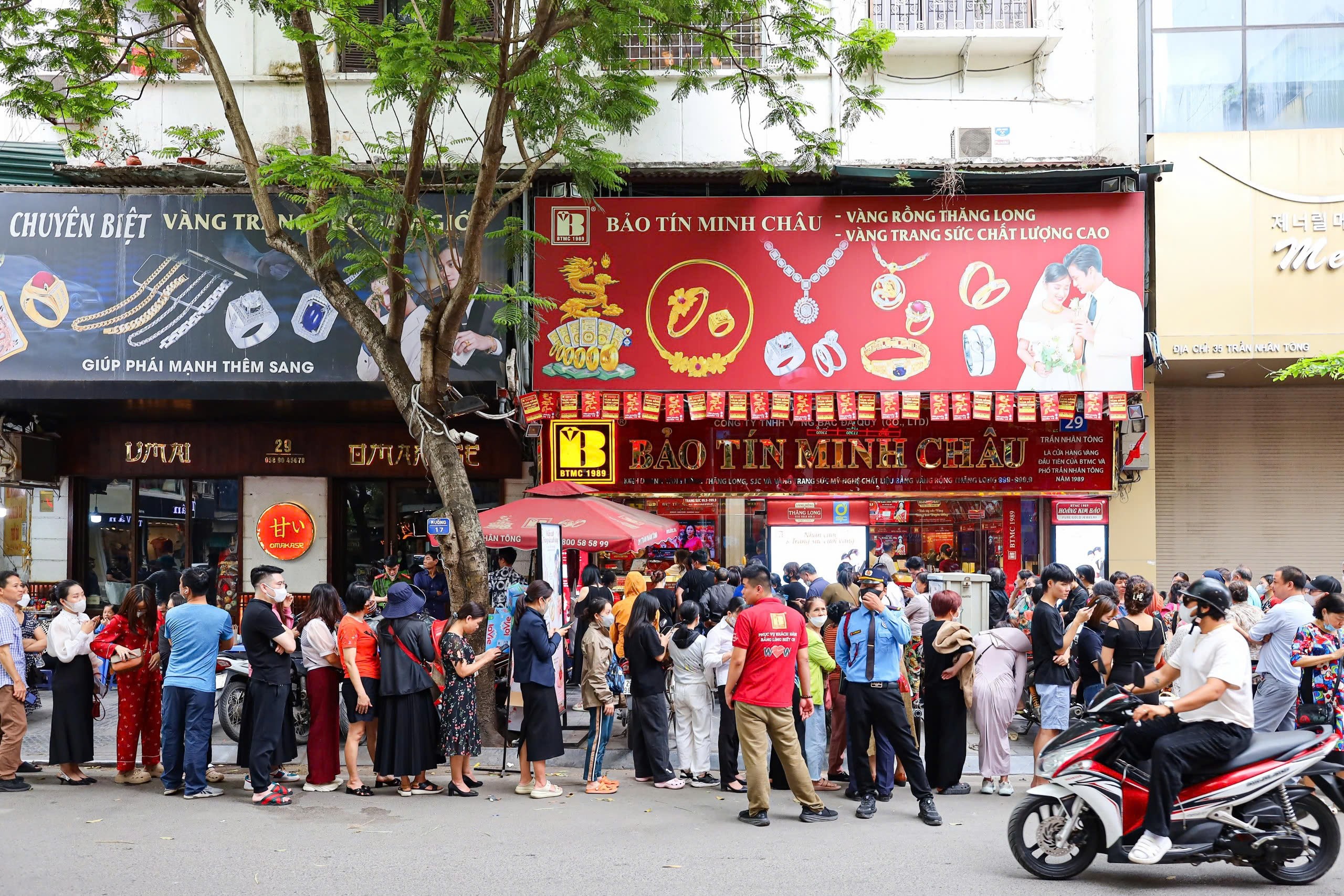 Phân tích giá vàng ngày 21/12/2025