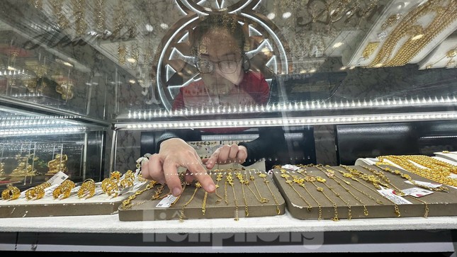 Phân tích giá vàng ngày 06/12/2025