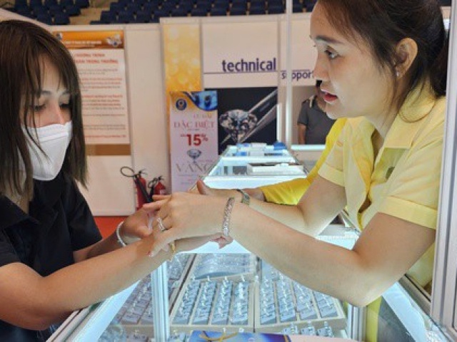 Phân tích giá vàng ngày 05/02/2026